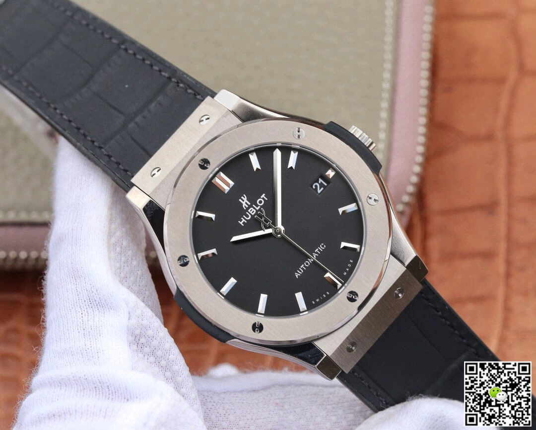 Hublot Classic Fusion 511.NX.1171.LR WWF Factory 1:1 Best Edition Replica Watch Black Strap